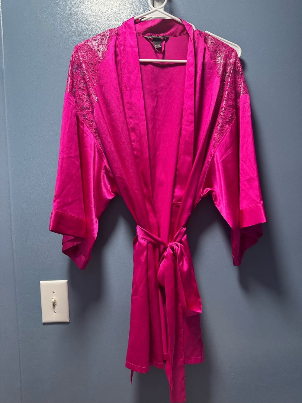 Victoria's Secret Satin Lace Kimono Robe - Fuchsia